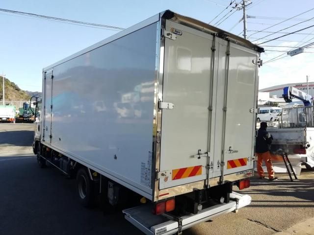 ISUZU FORWARD 2019