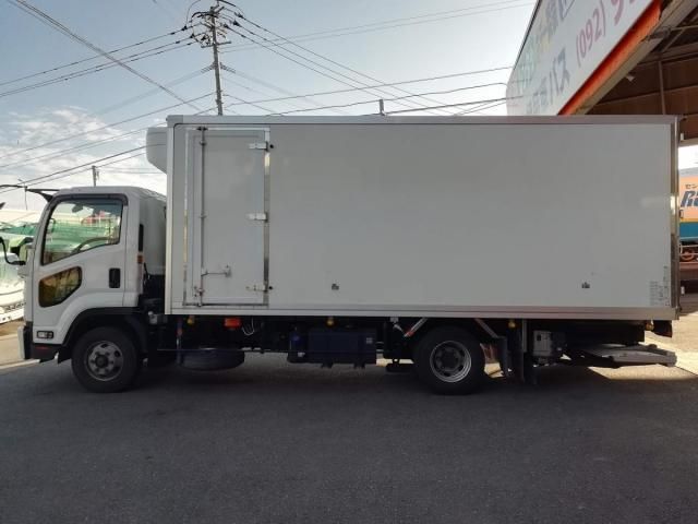 ISUZU FORWARD 2019