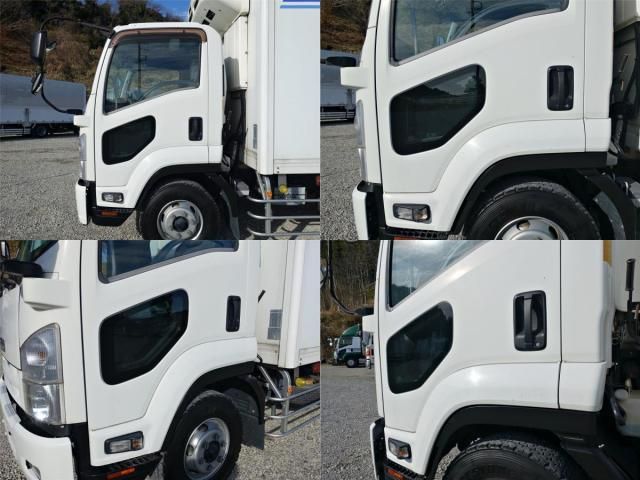 ISUZU FORWARD 2012