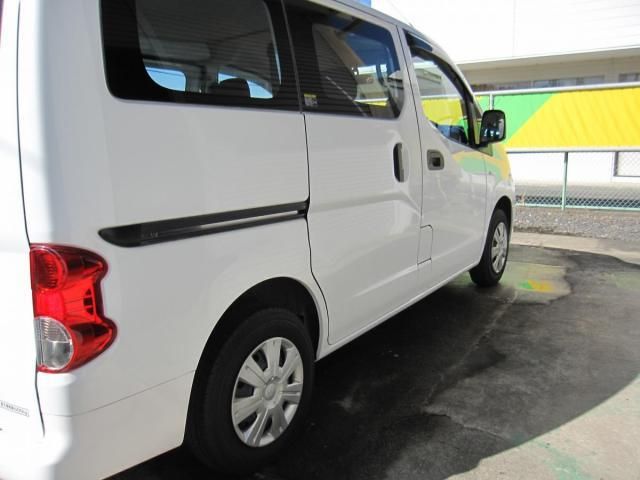 MITSUBISHI DELICA van 2WD 2017