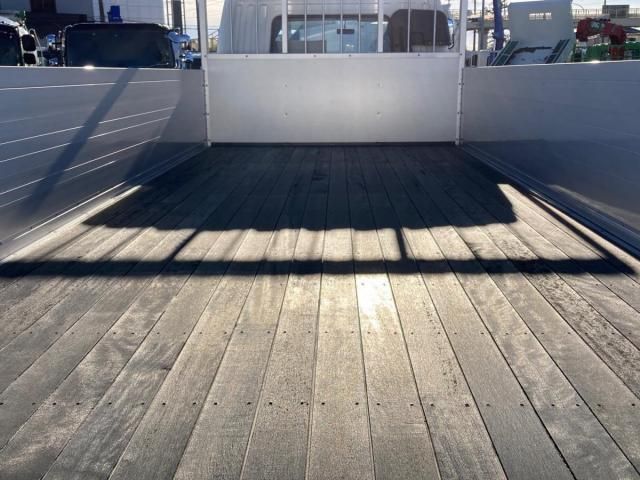 MITSUBISHI FUSOU FIGHTER 2024