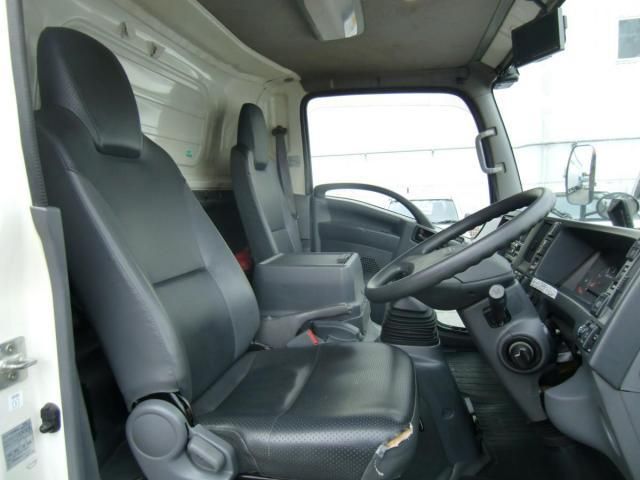 ISUZU ELF 2018
