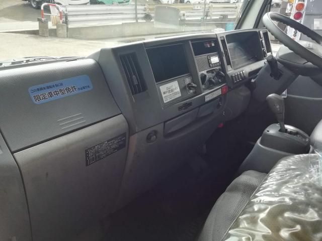 ISUZU ELF 2017