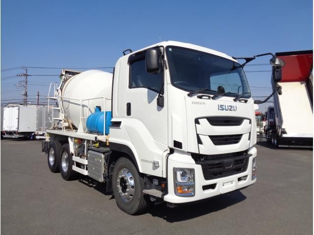 ISUZU GIGA 2022