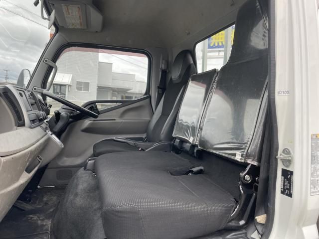 MITSUBISHI CANTER 2017