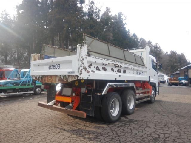 NISSAN DIESEL Quon 2006