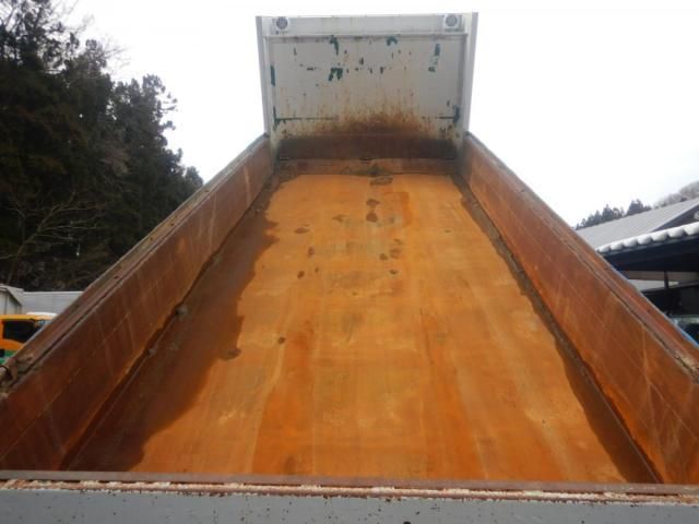 NISSAN DIESEL Quon 2006