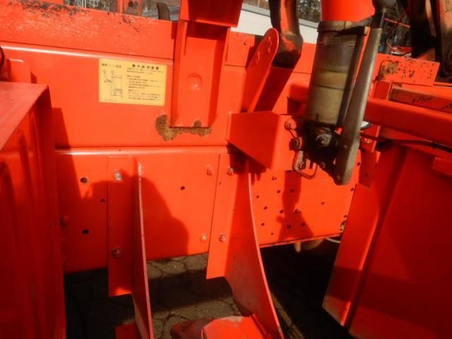 NISSAN DIESEL Quon 2006