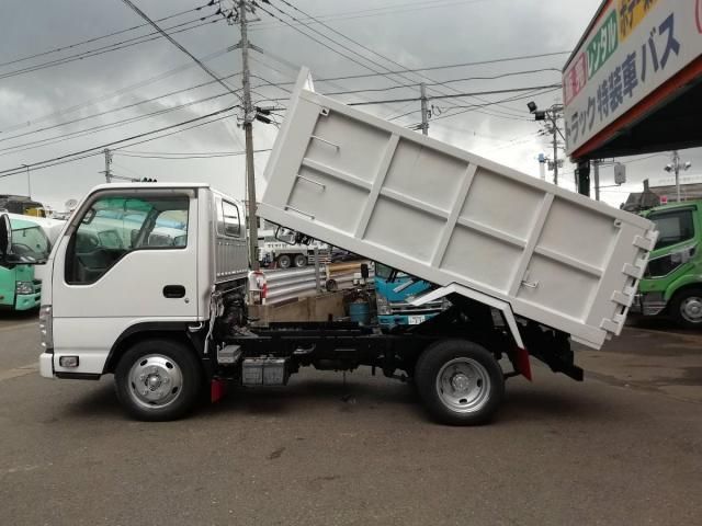 ISUZU ELF 2015