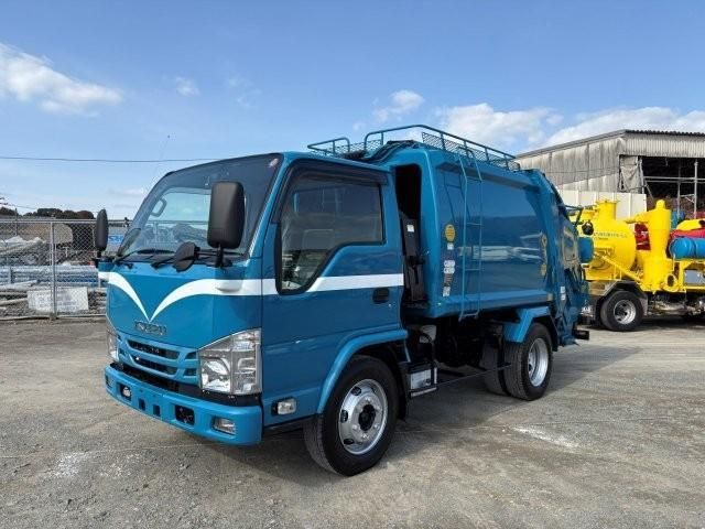 ISUZU ELF 2018