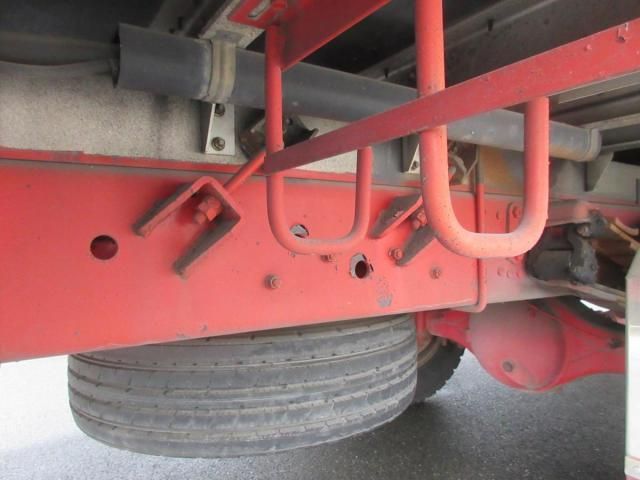 MITSUBISHI FUSOU FIGHTER 2006