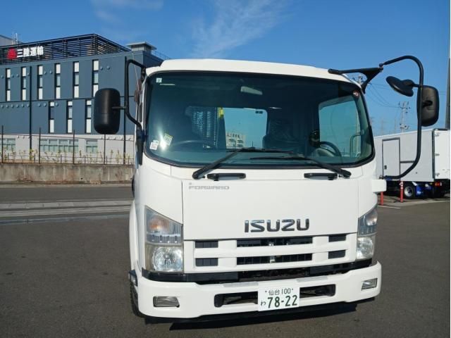 ISUZU FORWARD 2012