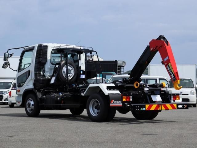 MITSUBISHI FUSOU FIGHTER 2025