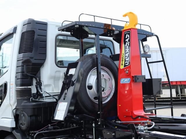 MITSUBISHI FUSOU FIGHTER 2025