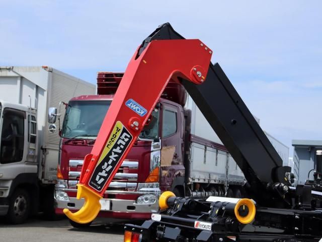 MITSUBISHI FUSOU FIGHTER 2025