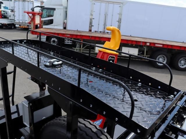 MITSUBISHI FUSOU FIGHTER 2025