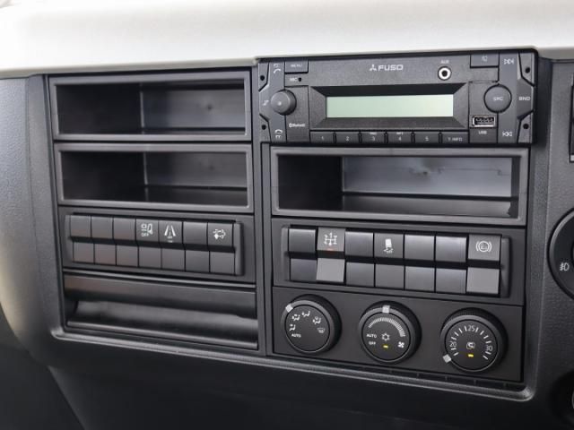 MITSUBISHI FUSOU FIGHTER 2025