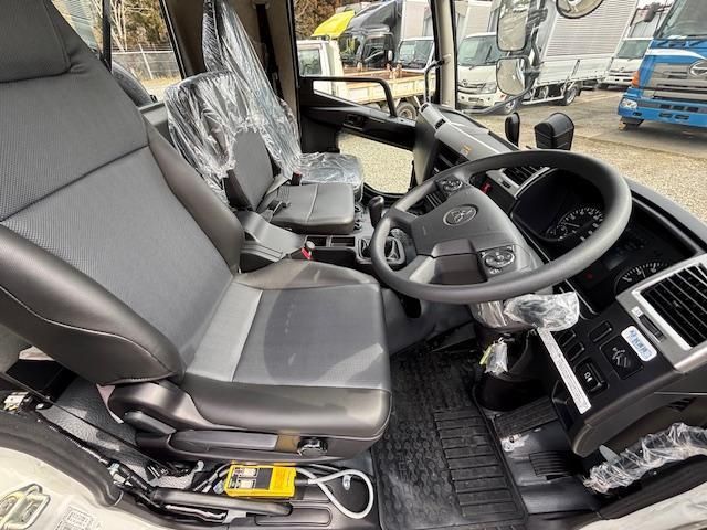 MITSUBISHI FUSOU FIGHTER 2024