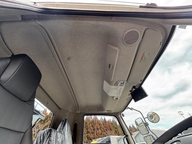 MITSUBISHI FUSOU FIGHTER 2024