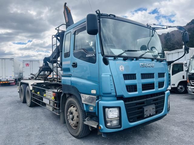 ISUZU GIGA 2013