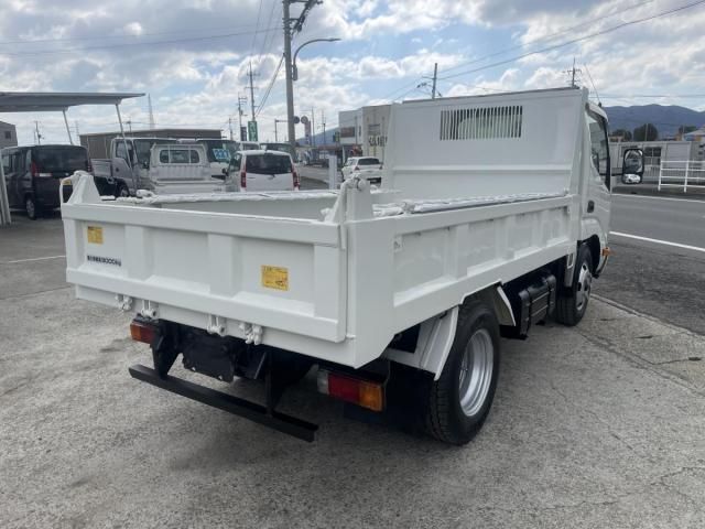 MITSUBISHI CANTER 2014