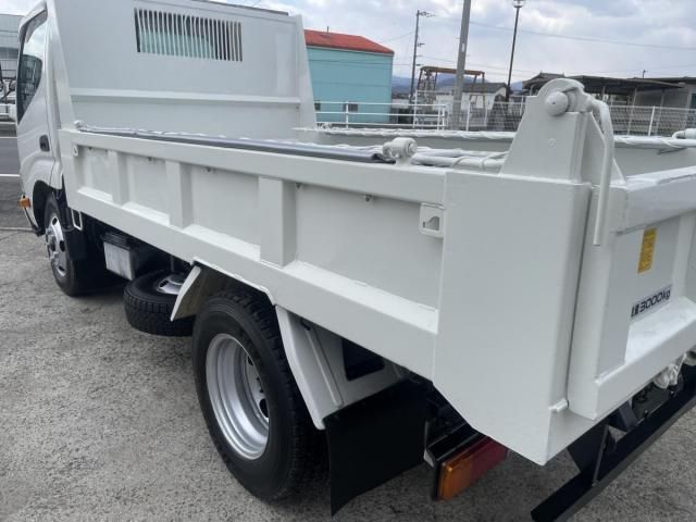 MITSUBISHI CANTER 2014