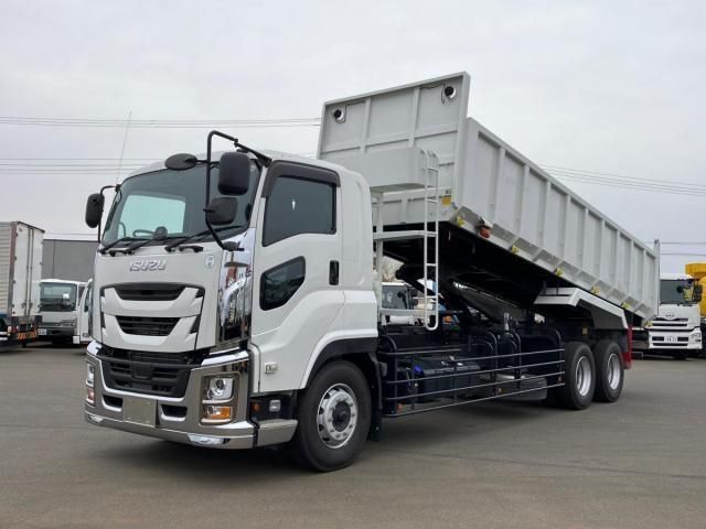 ISUZU GIGA 2023