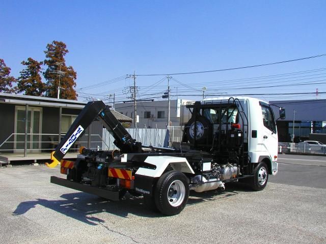 MITSUBISHI FUSOU FIGHTER 2024