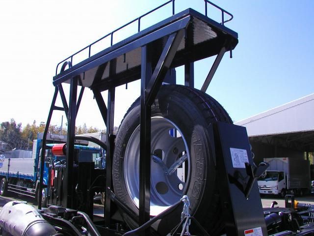 MITSUBISHI FUSOU FIGHTER 2024