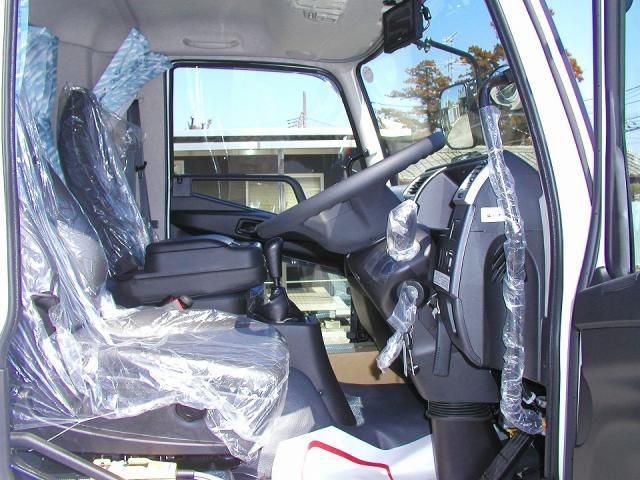 MITSUBISHI FUSOU FIGHTER 2024