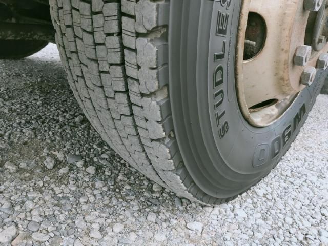 MITSUBISHI FUSOU SUPER GREAT 2002