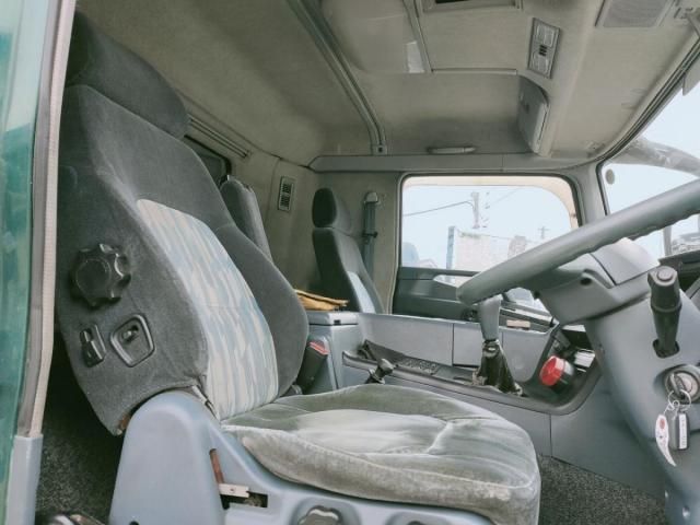 MITSUBISHI FUSOU SUPER GREAT 2002