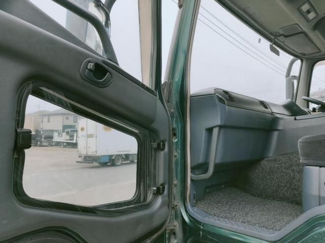 MITSUBISHI FUSOU SUPER GREAT 2002