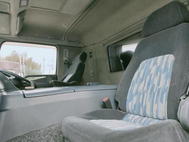 MITSUBISHI FUSOU SUPER GREAT 2002