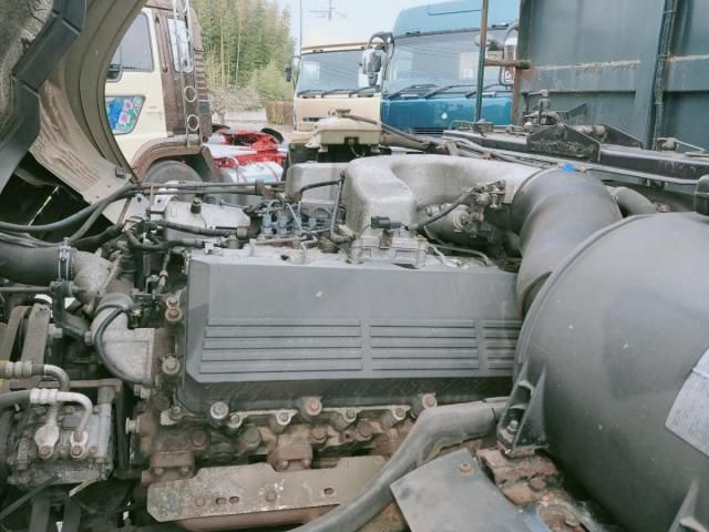 MITSUBISHI FUSOU SUPER GREAT 2002