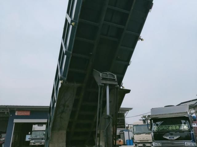 MITSUBISHI FUSOU SUPER GREAT 2002