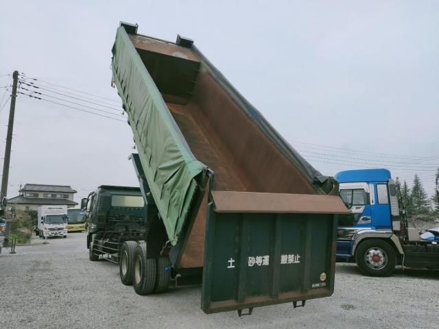 MITSUBISHI FUSOU SUPER GREAT 2002