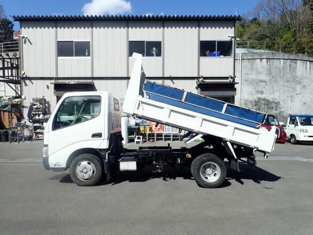 TOYOTA DYNA 2006