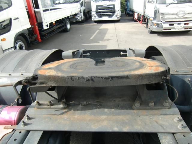 NISSAN DIESEL Quon 2019