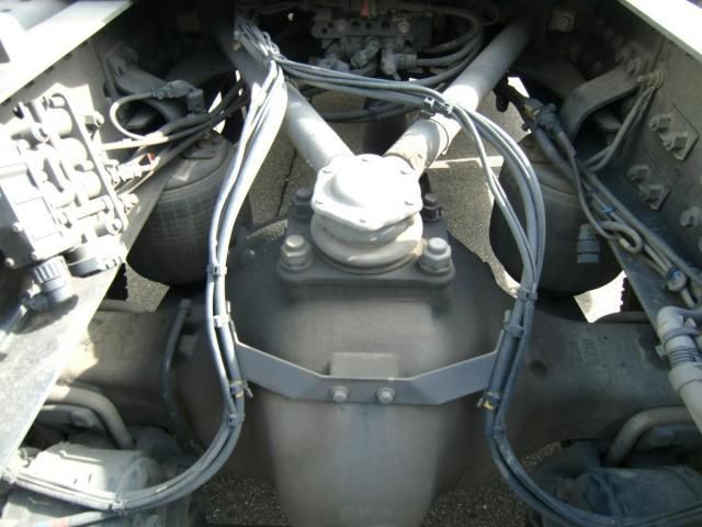 NISSAN DIESEL Quon 2019