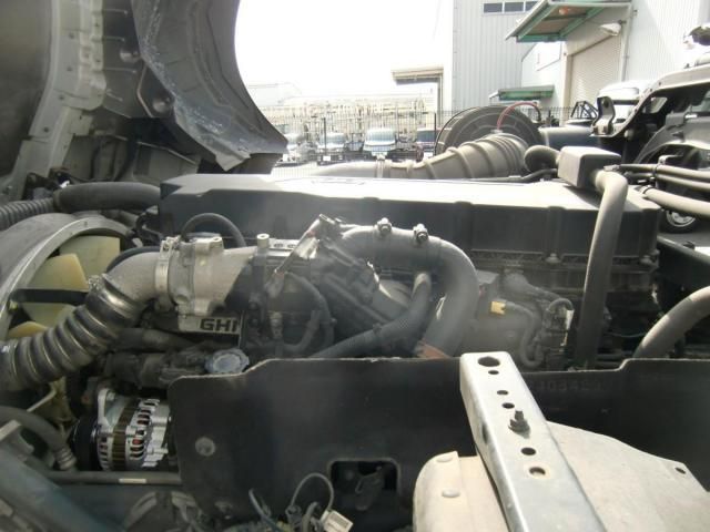 NISSAN DIESEL Quon 2019