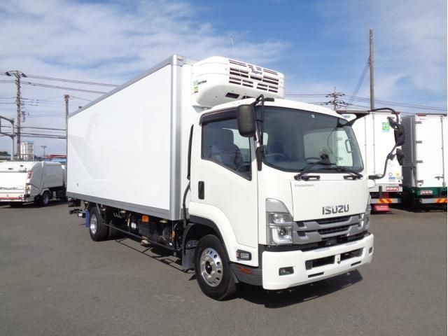 ISUZU FORWARD 2022