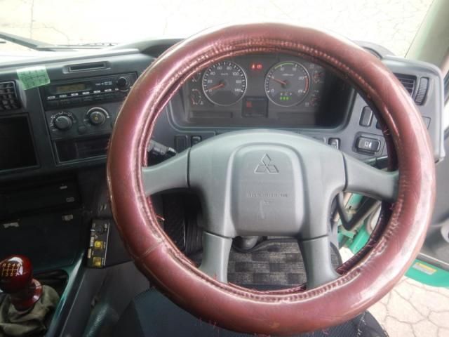 MITSUBISHI FUSOU SUPER GREAT 2011