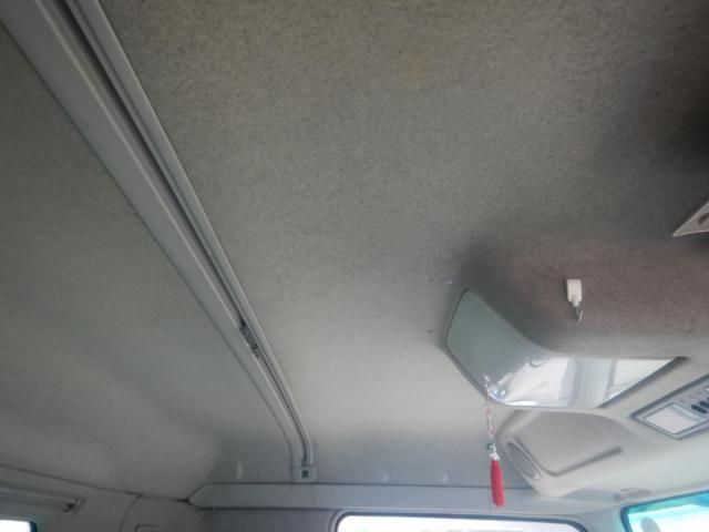 MITSUBISHI FUSOU SUPER GREAT 2011