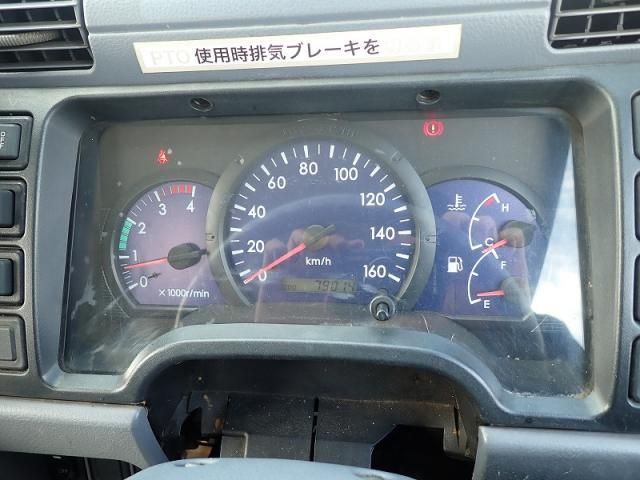 MITSUBISHI CANTER 2006