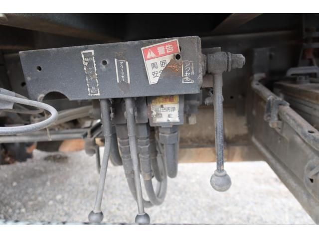 MITSUBISHI FUSOU SUPER GREAT 2004