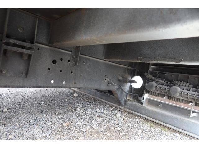 MITSUBISHI FUSOU SUPER GREAT 2004