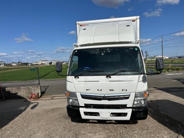 MITSUBISHI CANTER 2016