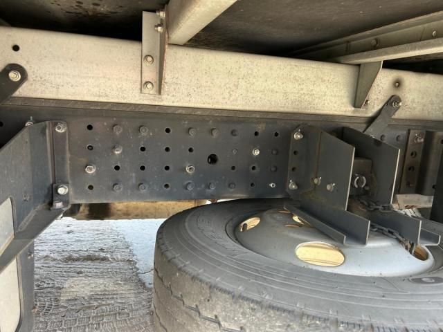 MITSUBISHI CANTER 2016