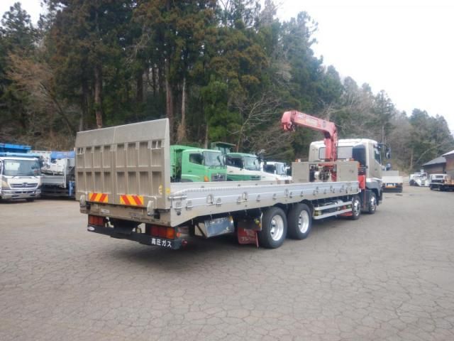 MITSUBISHI FUSOU SUPER GREAT 2014